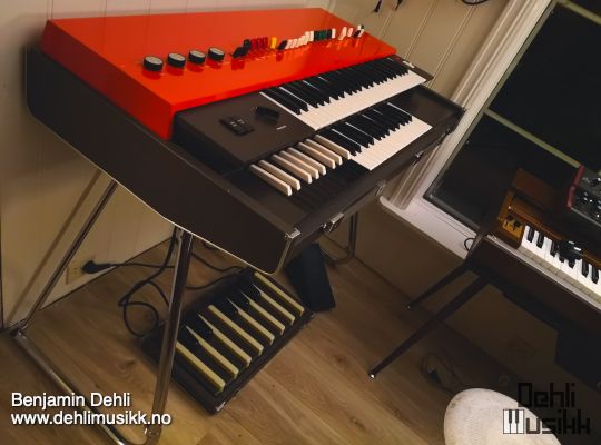 A red Yamaha YC-25D combo organ