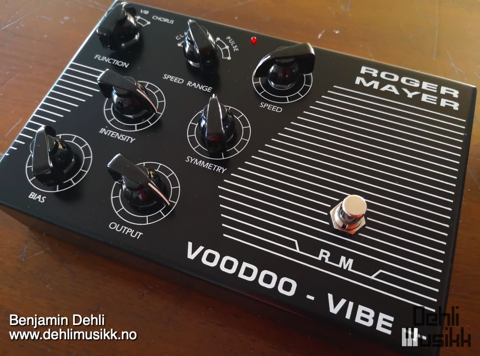 Roger Mayer Voodoo-Vibe+ - Effects - Equipment | Dehli Musikk